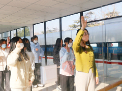 暢學(xué)禮儀，一起感受武漢新華電腦學(xué)校城軌課堂的魅力！