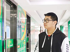 【我來新華上學(xué)啦】邱宇晨：轉(zhuǎn)學(xué)來新華，勇敢追逐電競夢！