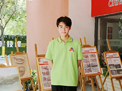 【我來新華上學(xué)啦】蔡家旺：學(xué)習(xí)不將就，勇敢出發(fā)，創(chuàng)造與夢想相遇的機(jī)會！