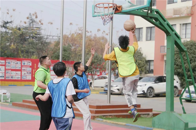 1691546382209133.jpg 640.jpg