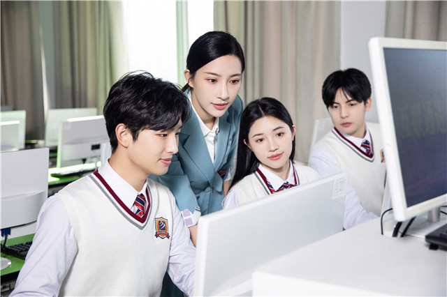 1701399936104736.jpg 平面設(shè)計.jpg