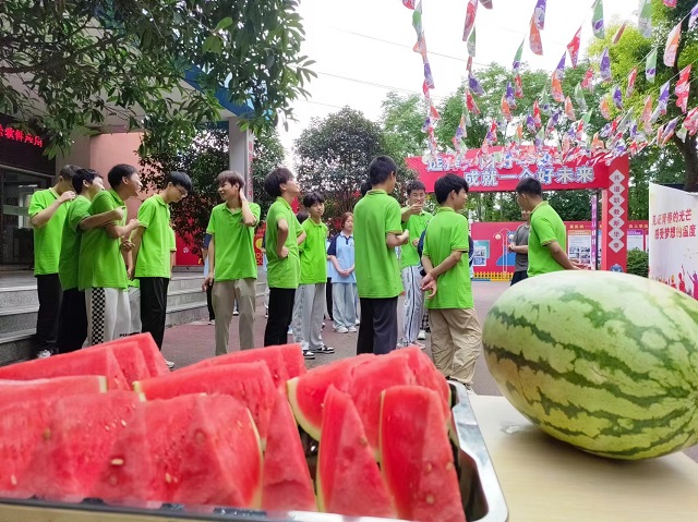 1722050896195771.jpg 07e1c139010988698fd5a704cae8cad.jpg