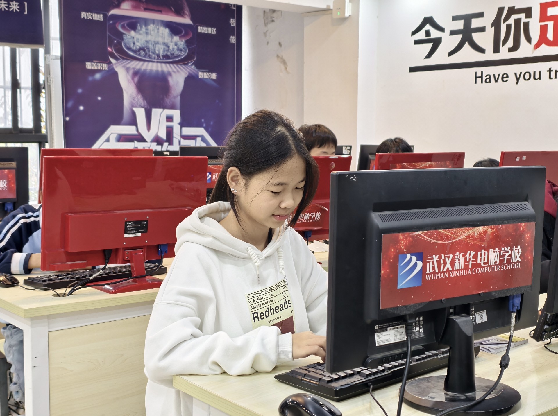 1764062020195492.jpg 胡夢語.jpg