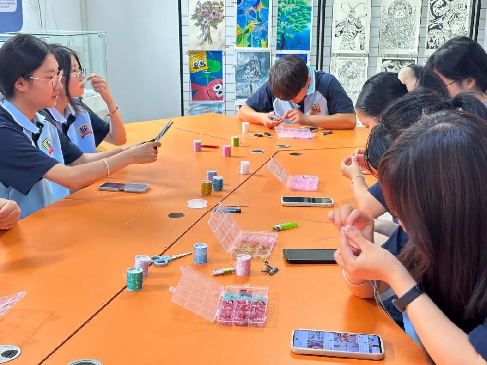 “巧手串珠，樂在指尖”武漢新華新生串珠DIY手工活動