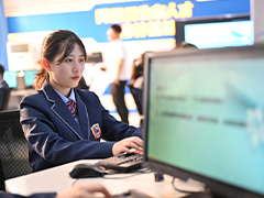 女生適合學(xué)IT嗎？其實(shí)職業(yè)上的界限是我們自己給的！