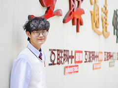 【新生故事】彭運堃：遇見武漢新華，是我美好的小幸運！