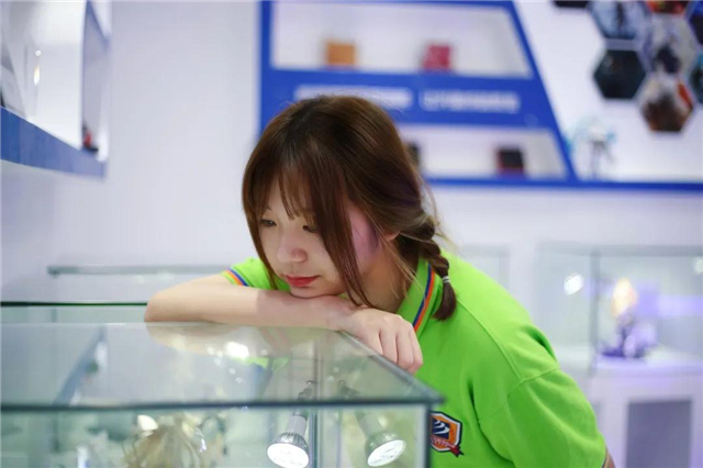 1633912851372612.jpg 01.jpg