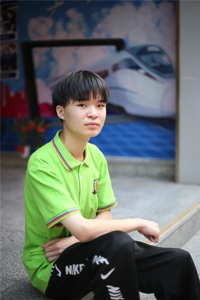 1633999030680203.jpg 02.jpg